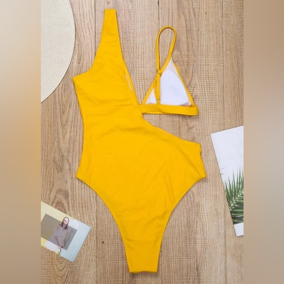 Matte Swim Women’s Sz XL Monokini One Piece Thong Bathing Suit Yellow - Picture 3 of 4